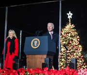 [사진]올해도 빛나는 백악관 크리스마스 트리
