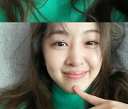 씨스타 출신 김다솜, 개구리 닮은 사람 중에 제일 예뻐 '초록색 찰떡'
