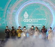 [AsiaNet] 조코위 대통령, 인도네시아의 G20 의장국 취임식에서 3가지 이슈 강조