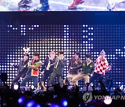 BTS, 미 아이하트라디오 '2021 징글볼 투어' 개막 무대 출연