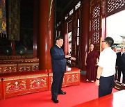시진핑 "종교는 중국화, 종교인은 애국주의 홍보하라"