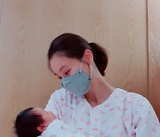 윤소이, 출산 한 달 만 근황 "역아라 수술로 출산..무시무시한 통증"