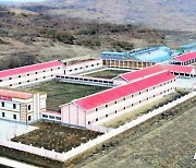 북한 평안북도에 새로 건설된 젖소목장 전경