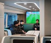 현대차 '유니버스 작전지휘차' 공개..'K리그 우승' 전북에 전달