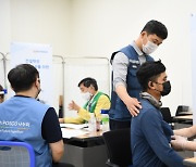 포스코건설, 3년 연속 사회공헌 우수기업..장관상 수상