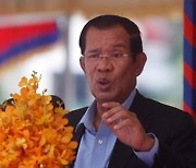 캄보디아 훈센 총리, 미얀마 군사정부 지지 선언
