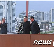 북한, '1만 세대 살림집' 완공한 듯.."황홀한 모습 펼쳐"