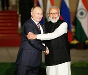 러시아-인도 '군사적 밀착' 강화.. 고심 깊어지는 미국