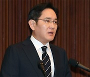 가전·모바일 벽 허문 삼성.."미래 사업 민첩대응" 속도전