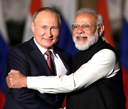 인도의 '줄타기 외교'..'쿼드' 일원인데 러시아와 밀착