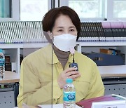 유은혜, 청소년 접종 참여 당부..시민단체, 방역패스 인권위 진정