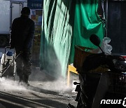 '코로나19 2년' 전통시장이 변했다..자체 방역 총력전