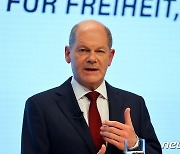 숄츠 독일 9대 총리 선출..사민 주도 '신호등 연정' 출범