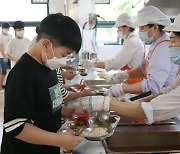 내년 3월부터 서울 전 유치원 무상급식..유초중고 전체 무상급식