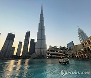 UAE, 주말 '금토'→'토일'로 변경.."국제 기준 맞춘 큰 변화"