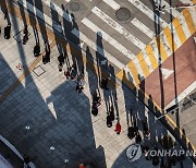 '역학조사관에게 동선 거짓 진술' 종교단체 교인 등 3명 벌금형