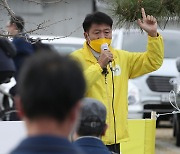 여영국 정의당 대표, 현대차 울산공장서 정당연설회