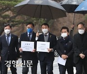 민주당, 윤석열 장모 '강제집행 면탈' 혐의 고발