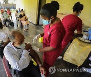 SRI LANKA PANDEMIC COVID19 VACCINE