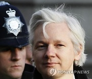 Britain Assange