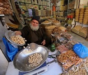 PAKISTAN ECONOMY DRY FRUITS