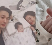 '조성윤♥' 윤소이, 육아 쉽지 않네 "신생아 손톱 자르기, 아찔했습니다"