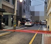 경찰, 신변보호 전 연인 가족 살해범에 구속영장 신청