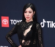 [포토] 티파니영, '과감한 시스루 의상에 눈길' (2021 MAMA)