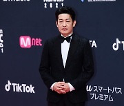 [포토] 허성태, '멋지게 슈트 차려입고~' (2021 MAMA)