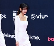 [포토] 안현모, '우아한 모습으로 등장' (2021 MAMA)