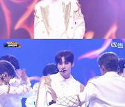 "너무 보고 싶었어요"..워너원, '2021 MAMA'서 재결합 무대