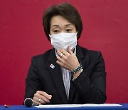 일본의 베이징올림픽 '눈치작전'.."보이콧, 中 자극 말자"