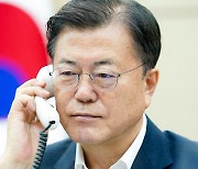 김 총리 '코로나 대응' 일일 보고..文 "마지막 고비, 총력 다해달라"