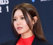 [T포토] 최수영 '아찔한 시스루'