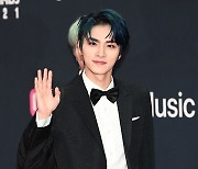 NCT U 샤오쥔 '여유로운 손짓에 미소는 덤'[엑's HD포토]