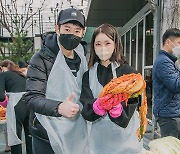 [bnt포토] 천명훈 '허밍베리 윤서하님 손맛 최고예요'