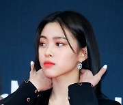 있지(ITZY) 류진 '오늘도 잘생쁨' [EM포토]