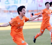 Gangwon avoid relegation with big 4-1 playoff win