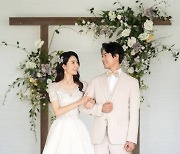 '6세 연하♥︎ 결혼' 김홍표 "좋은 반려자와 건강하고 행복하게 잘 살겠다"