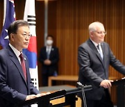 중국 놓고 한뜻 된 韓-호주?..文 "中과 갈등하는 문제 있어"