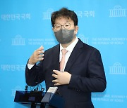 권성동 "술집서 성희롱 발언? 허위사실..법적 대응할 것"