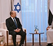 베네트 이스라엘 총리 UAE 첫 방문..UAE 왕세자와 회담