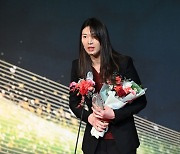 여자 배구 대표팀 양효진,'선수단 대표로 수상' [사진]