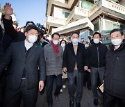 오세훈과 동행한 윤석열.."재개발-재건축 공급 늘리겠다"