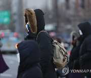 수도권 새벽 눈 예보에 강추위..서울시 제설 비상근무 돌입