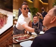 150만원 '金스테이크' 논란 이후..베트남서 대박 난 식당