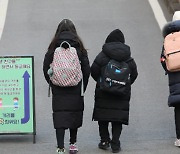 '학교로 찾아가는 접종'도 준비 부족..서울 학생들은 다음주에나 가능할 듯