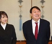 "걱정 앞선다" 홍준표, '김건희 의혹'에 우려 내비쳐