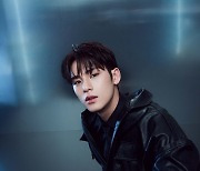 세븐틴 민규, 새해 밝히는 조각 비주얼 화보