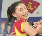 김연경 '21득점'..상하이 3연승 질주